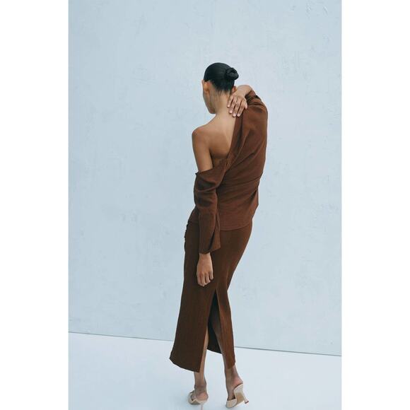 Zara Ruched Asymmetrical Top - Picture 9 of 16